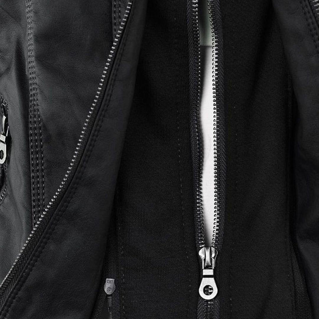 Veste moderne en cuir avec capuche