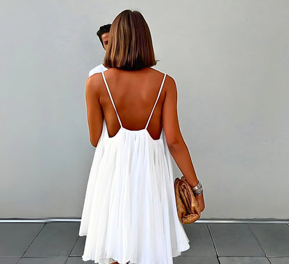 Mio™ | Robe mini élégante dos nu